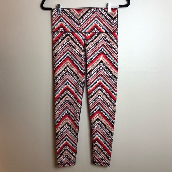 Aerie Pink Chevron Workout Leggings, Medium - Picture 5 of 6